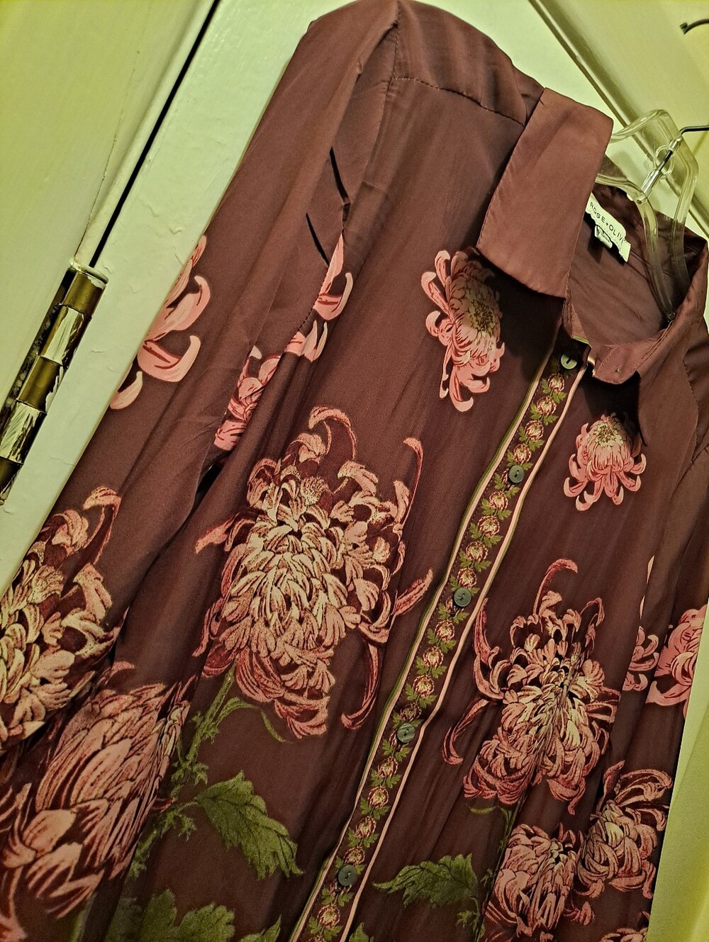 Rose & Olive button-down shirt vibrant pink and green Floral Pattern - Picture 4 of 16